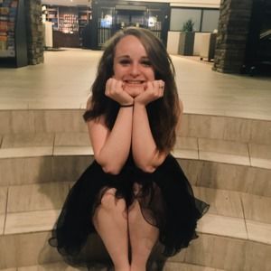 Meet your Posher, Marissa